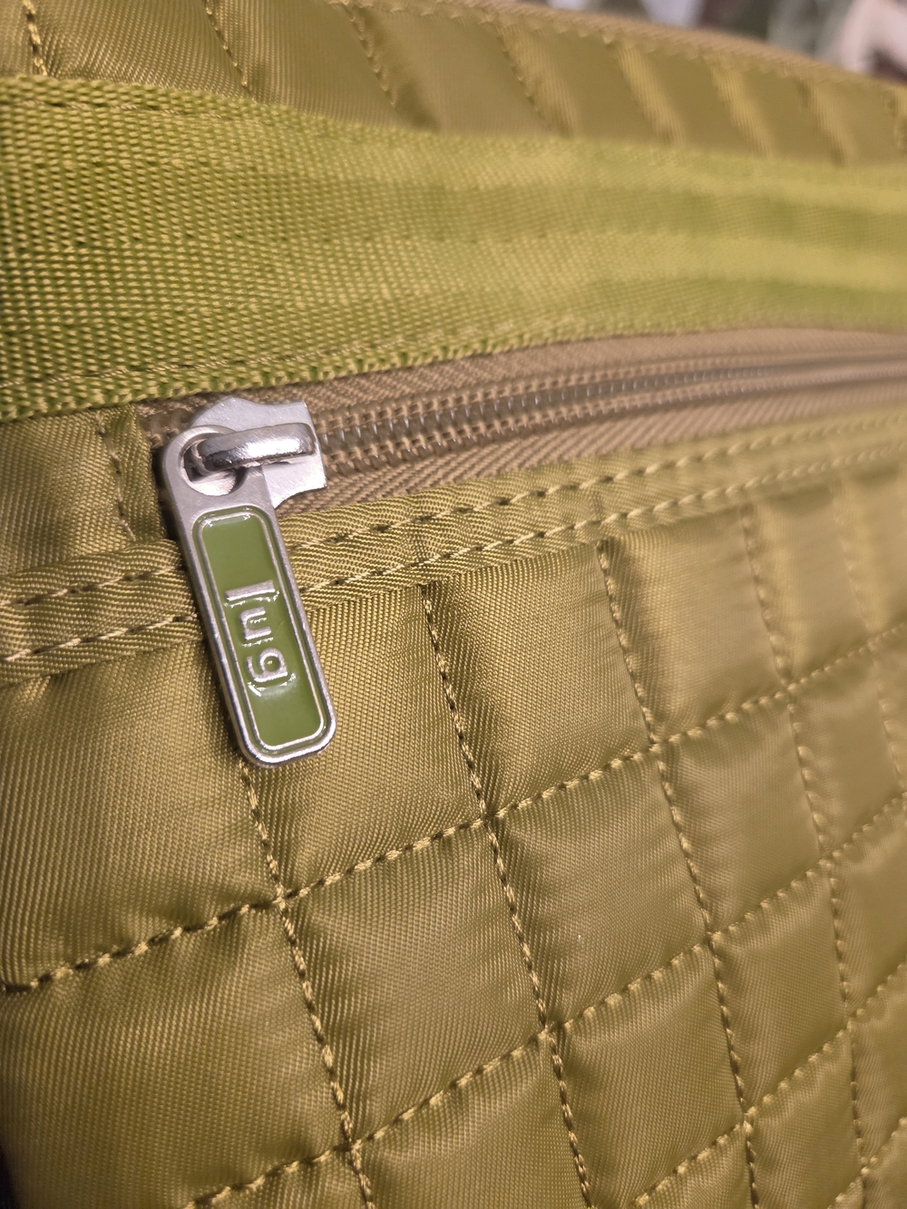Lug Olive Green Quilted Crossbody Bag - Picture 3 of 9